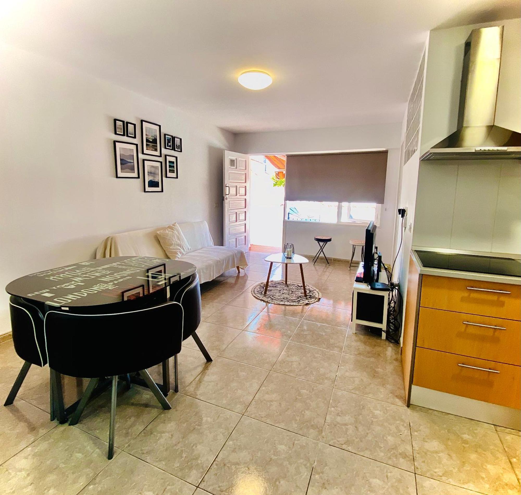 Sunset House Apartment Лос Реалехос Екстериор снимка